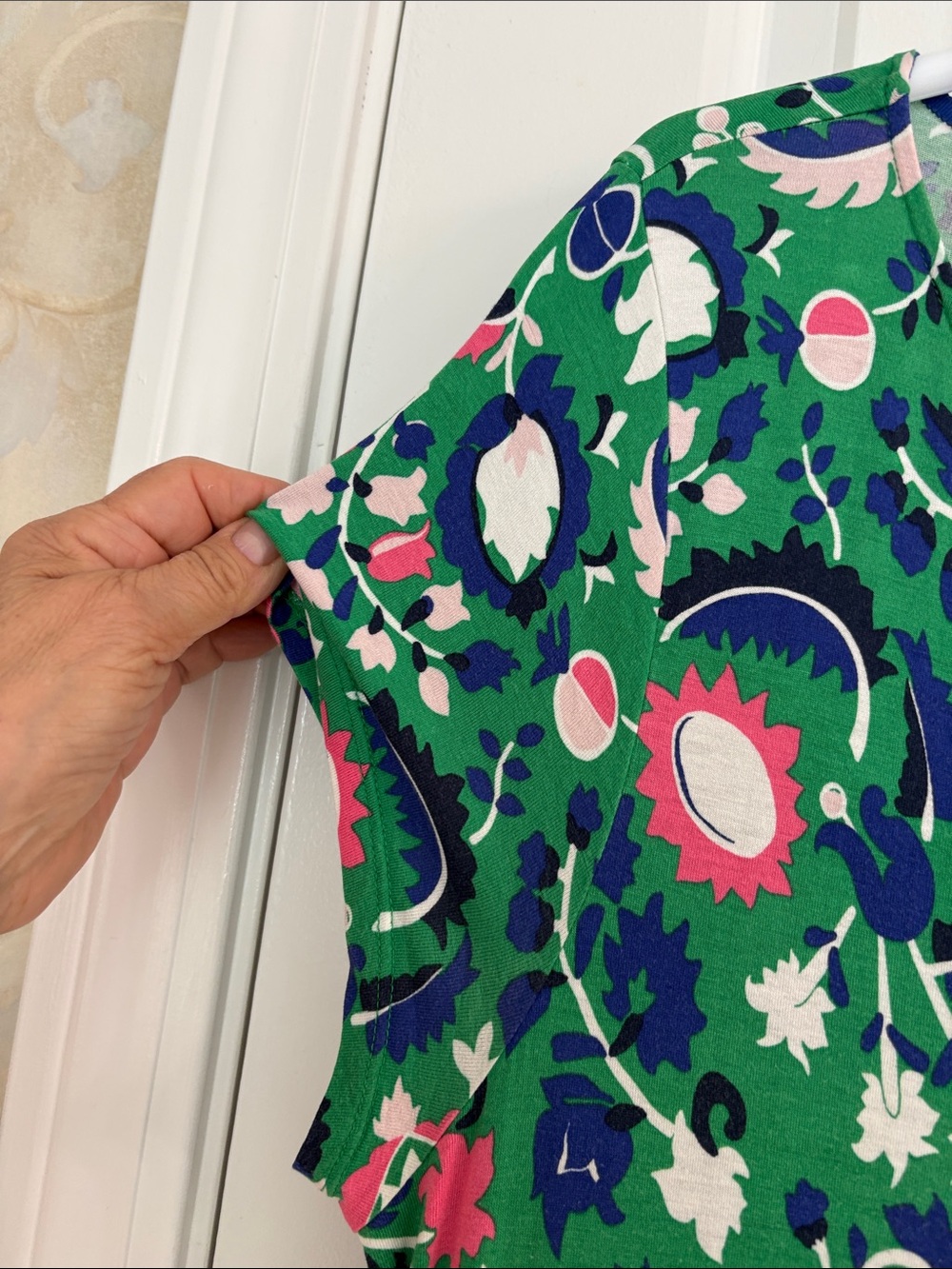 Boden of London Green, Pink and Royal Floral Print Easy-fit Short Sleeve Dress - Picture 7 of 12